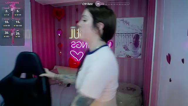 Snapshot of Paula_b_ chatting on 4, 3, 2025 Paula b online show from 4, 3, 2025