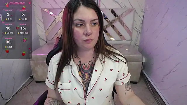 Snapshot of Paula_b_ chatting on 16, 9, 2025 Paula b online show from 16, 9, 2025