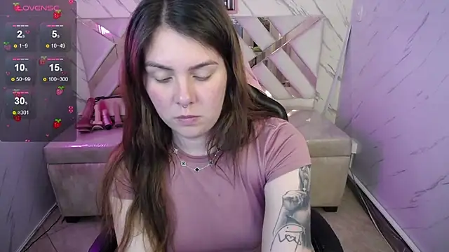 Snapshot of Paula_b_ chatting on 25, 9, 2025 Paula b online show from 25, 9, 2025