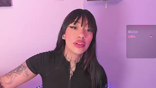 Snapshot of Akari1_Mischief chatting on 2, 11, 2025 Akari1 Mischief online show from 2, 11, 2025