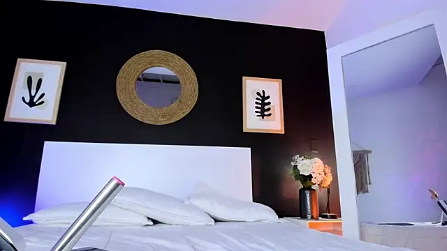 VioletPaket online show from 29, 11, 2025