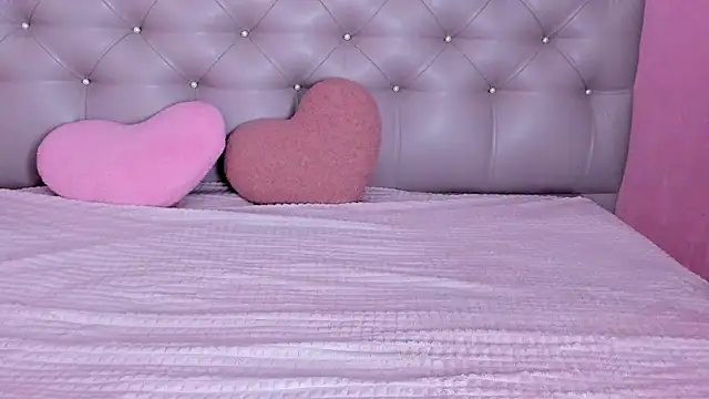 Snapshot of lulu_wolf chatting on 31, 12, 2024 lulu wolf online show from 31, 12, 2024