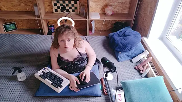 MiniNatalie online show from 24, 5, 2026