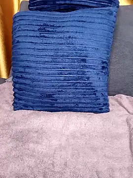 Lucyy1 online show from 4, 2, 2026