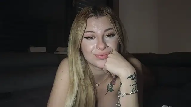 Mia-Minou online show from 11, 2, 2025