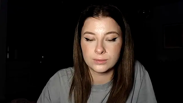 Mia-Minou online show from 13, 9, 2025