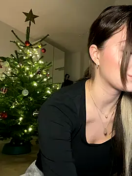 Mia-Minou online show from 29, 11, 2025