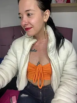 Snapshot of Isabella_21x chatting on 14, 3, 2025 Isabella 21x online show from 14, 3, 2025