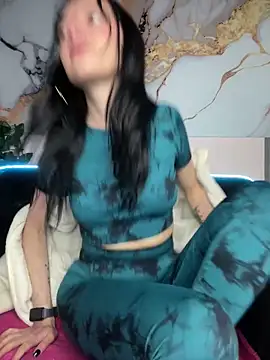 Snapshot of Isabella_21x chatting on 15, 10, 2025 Isabella 21x online show from 15, 10, 2025