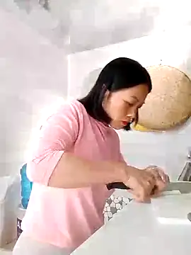 Snapshot of Aninyin22 chatting on 13, 2, 2025 Aninyin22 online show from 13, 2, 2025