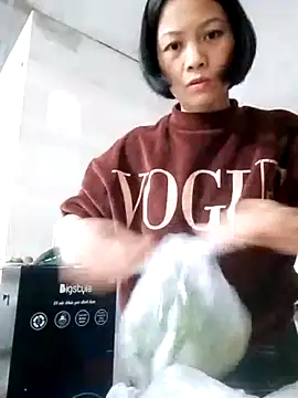 Snapshot of Aninyin22 chatting on 20, 2, 2025 Aninyin22 online show from 20, 2, 2025