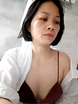 Snapshot of Aninyin22 chatting on 21, 2, 2025 Aninyin22 online show from 21, 2, 2025