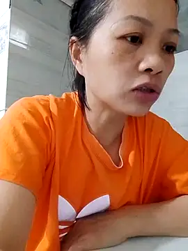 Snapshot of Aninyin22 chatting on 20, 10, 2025 Aninyin22 online show from 20, 10, 2025