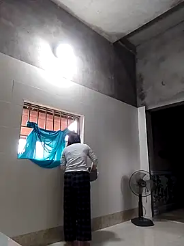 Snapshot of Aninyin22 chatting on 12, 11, 2025 Aninyin22 online show from 12, 11, 2025