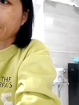 Snapshot of Aninyin22 chatting on 29, 11, 2025 Aninyin22 online show from 29, 11, 2025