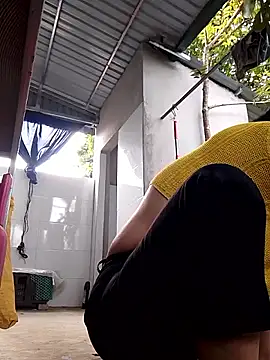 Snapshot of Aninyin22 chatting on 15, 12, 2025 Aninyin22 online show from 15, 12, 2025