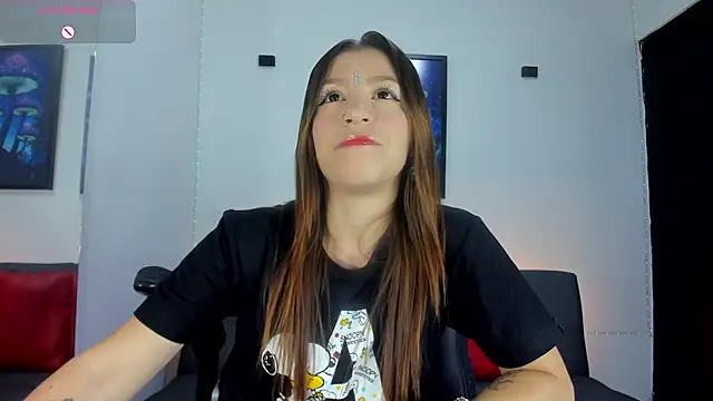 roxanne jones1 online show from 18, 3, 2026