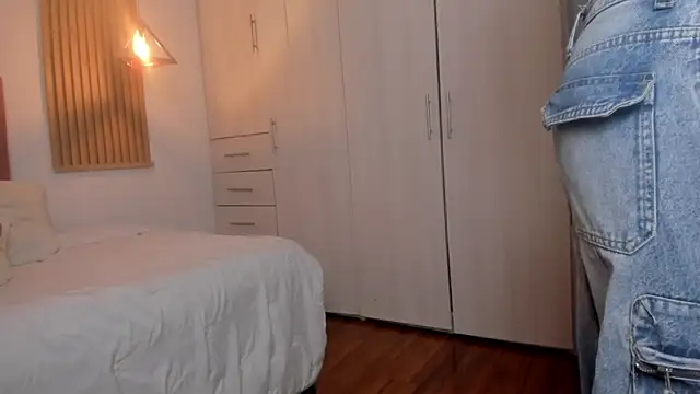 mia nevaeh online show from 9, 2, 2025