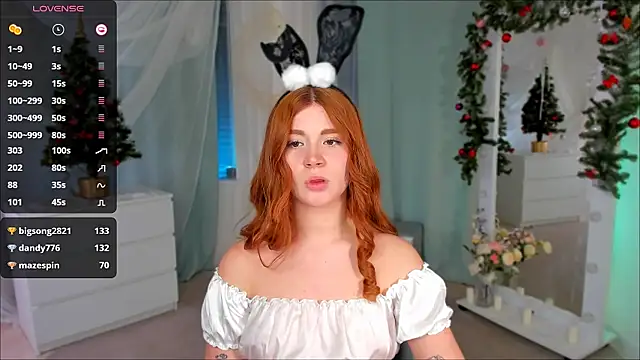 Snapshot of Freckle_Diyana chatting on 30, 12, 2024 Freckle Diyana online show from 30, 12, 2024