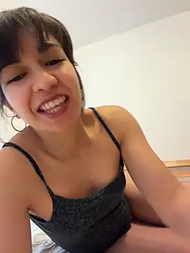 Snapshot of BitchyBratxxx chatting on 19, 2, 2026 BitchyBratxxx online show from 19, 2, 2026