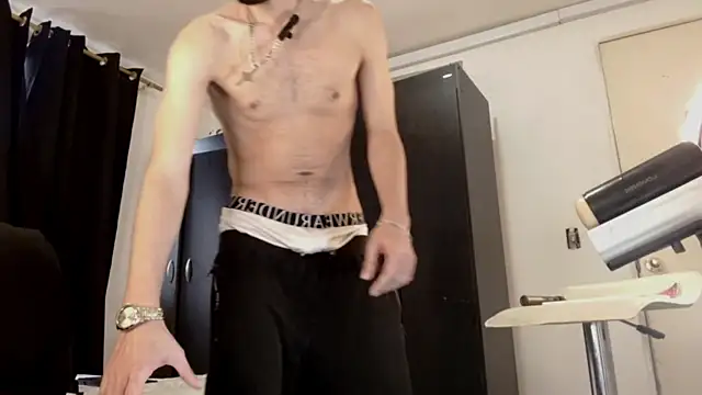 Snapshot of badanyboy chatting on 21, 12, 2025 badanyboy online show from 21, 12, 2025