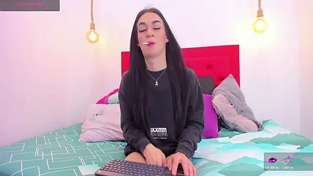 Snapshot of Mia_thompson_19 chatting on 17, 3, 2025 Mia thompson 19 online show from 17, 3, 2025