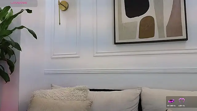 Mia thompson 19 online show from 24, 2, 2026