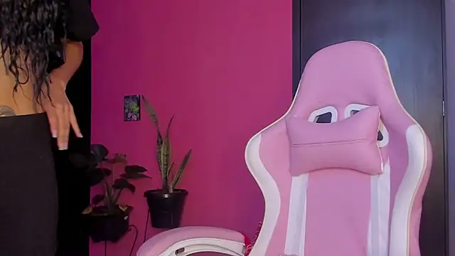 Snapshot of Juanadearco5 chatting on 1, 12, 2024 Juanadearco5 online show from 1, 12, 2024