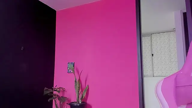 Snapshot of Juanadearco5 chatting on 8, 12, 2024 Juanadearco5 online show from 8, 12, 2024