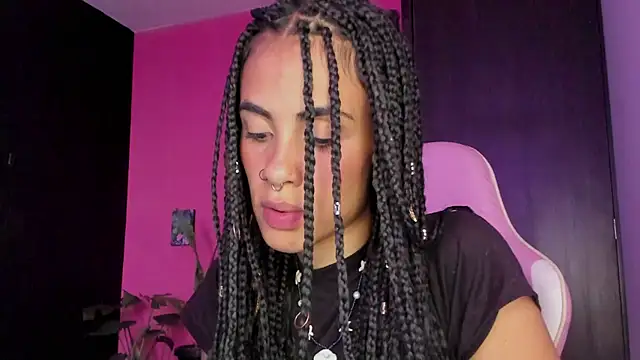 Snapshot of Juanadearco5 chatting on 9, 12, 2024 Juanadearco5 online show from 9, 12, 2024