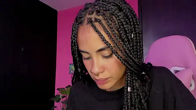 Snapshot of Juanadearco5 chatting on 15, 12, 2024 Juanadearco5 online show from 15, 12, 2024