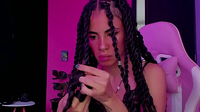 Snapshot of Juanadearco5 chatting on 29, 12, 2024 Juanadearco5 online show from 29, 12, 2024