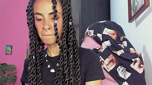 Snapshot of Juanadearco5 chatting on 4, 1, 2025 Juanadearco5 online show from 4, 1, 2025