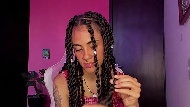 Snapshot of Juanadearco5 chatting on 9, 1, 2025 Juanadearco5 online show from 9, 1, 2025