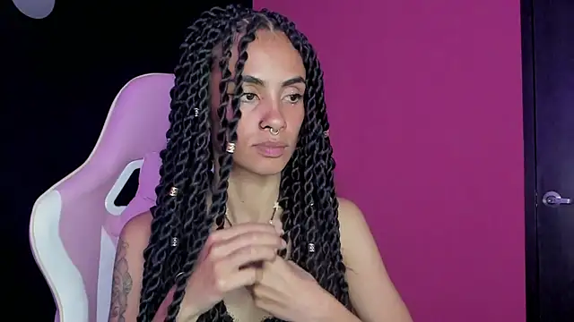 Snapshot of Juanadearco5 chatting on 15, 1, 2025 Juanadearco5 online show from 15, 1, 2025