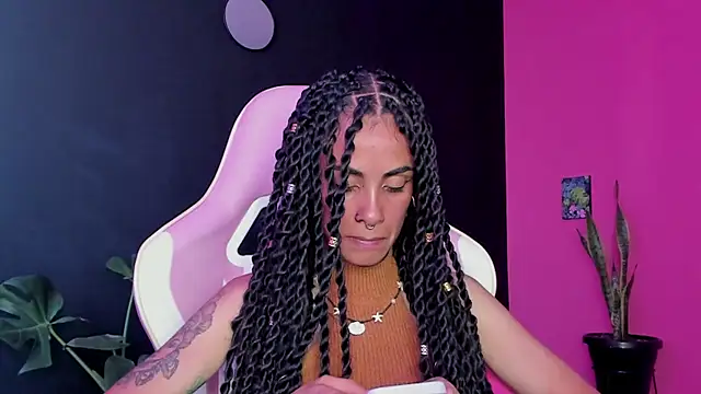 Snapshot of Juanadearco5 chatting on 16, 1, 2025 Juanadearco5 online show from 16, 1, 2025