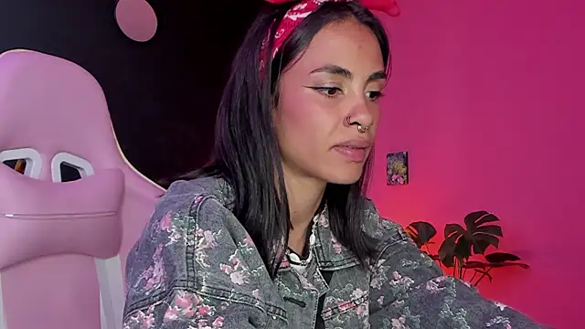 Snapshot of Juanadearco5 chatting on 6, 2, 2025 Juanadearco5 online show from 6, 2, 2025