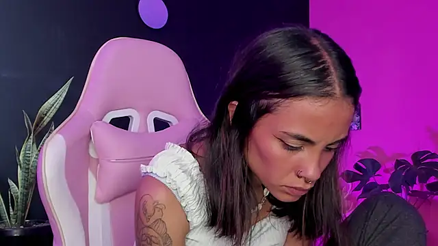 Snapshot of Juanadearco5 chatting on 10, 2, 2025 Juanadearco5 online show from 10, 2, 2025