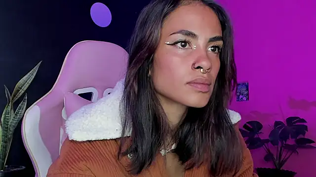 Snapshot of Juanadearco5 chatting on 11, 2, 2025 Juanadearco5 online show from 11, 2, 2025