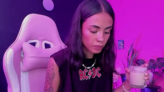 Snapshot of Juanadearco5 chatting on 13, 2, 2025 Juanadearco5 online show from 13, 2, 2025