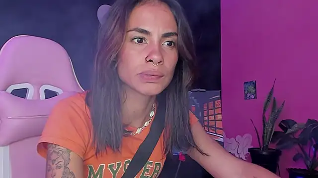 Snapshot of Juanadearco5 chatting on 14, 2, 2025 Juanadearco5 online show from 14, 2, 2025