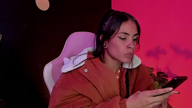 Snapshot of Juanadearco5 chatting on 13, 3, 2025 Juanadearco5 online show from 13, 3, 2025