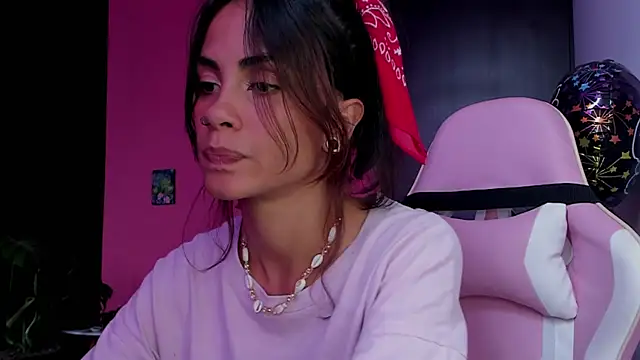 Snapshot of Juanadearco5 chatting on 19, 3, 2025 Juanadearco5 online show from 19, 3, 2025