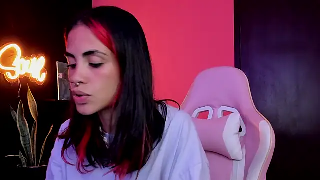 Snapshot of Juanadearco5 chatting on 10, 9, 2025 Juanadearco5 online show from 10, 9, 2025