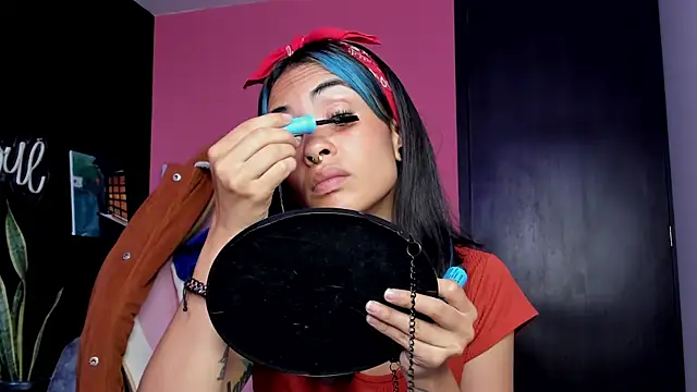 Snapshot of Juanadearco5 chatting on 12, 10, 2025 Juanadearco5 online show from 12, 10, 2025