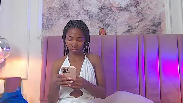 Snapshot of SabrinaDevill chatting on 12, 6, 2026 SabrinaDevill online show from 12, 6, 2026