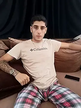 Snapshot of arenn1997 chatting on 10, 9, 2025 arenn1997 online show from 10, 9, 2025