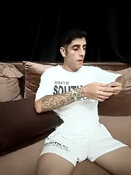 Snapshot of arenn1997 chatting on 17, 9, 2025 arenn1997 online show from 17, 9, 2025