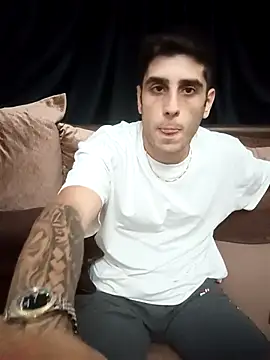 Snapshot of arenn1997 chatting on 10, 10, 2025 arenn1997 online show from 10, 10, 2025