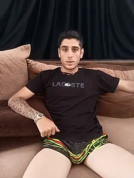 Snapshot of arenn1997 chatting on 10, 10, 2025 arenn1997 online show from 10, 10, 2025